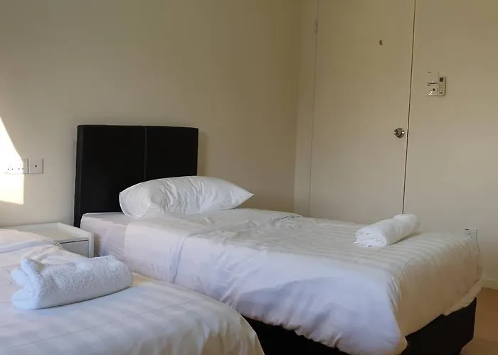 1. Luxury Kristal Condo 1 丹绒亚路市中心高級住宅